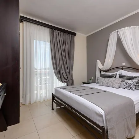 Niki * Chrisi Ammoudia