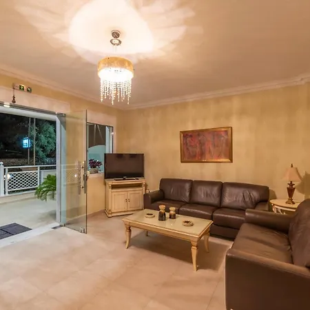 Niki Chrisi Ammoudia