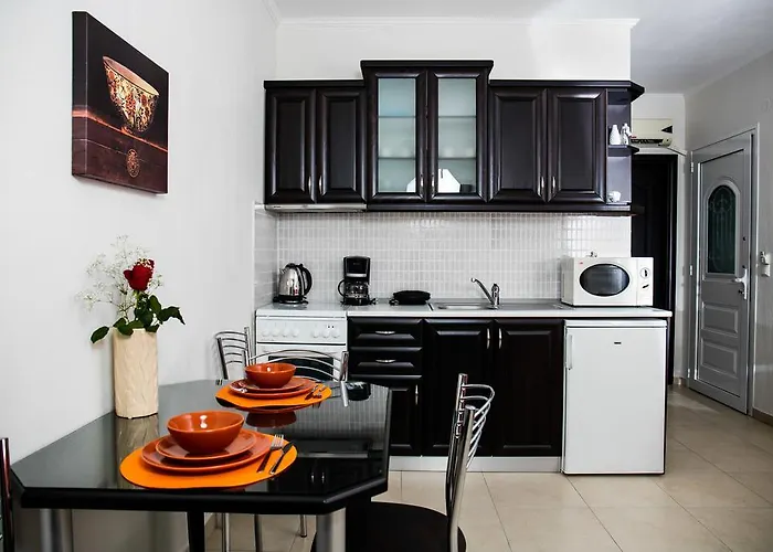 Niki Daire Chrysi Ammoudia